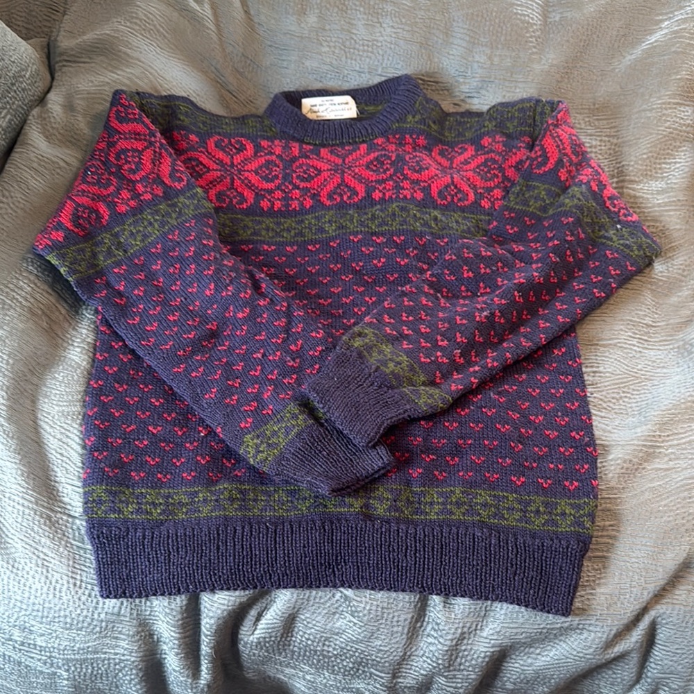 Pink and Green Crewneck Sweater with Textured Pattern